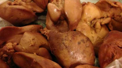 如何利用鸡肝水解生产宠物诱食剂?