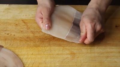 鱿鱼脱皮机的好搭档—鱿鱼脱皮酶